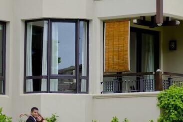 Le Cardinal Exclusive Resort