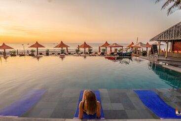 Unique Mui Ne Resort & Spa