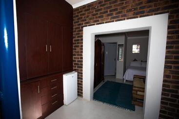 هاستل Inyameko Bnb