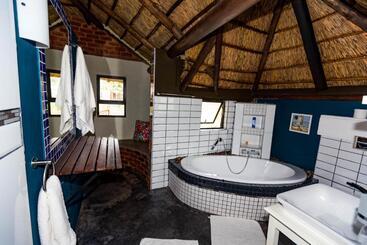 هاستل Inyameko Bnb