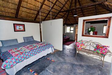 هاستل Inyameko Bnb