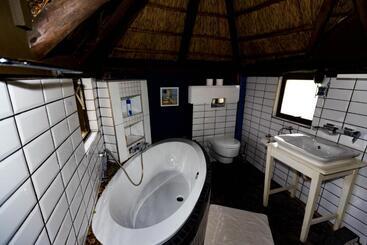 هاستل Inyameko Bnb