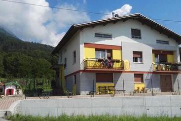 B&b Tisoi