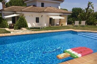 B&b Villa Pinos Málaga - Alhaurin de la Torre