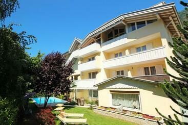 Bed and Breakfast Garni Sonnblick