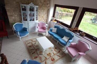 تختخواب و صبحانه Hayat Oksijen Resort