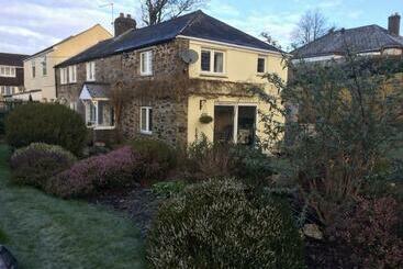 住宿加早餐  Priory Cottage Bodmin
