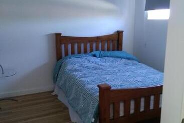 پانسیون Dianella Budget Rooms Happy Place To Stay