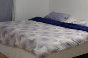 پانسیون Dianella Budget Rooms Happy Place To Stay