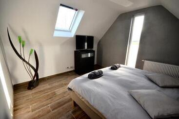 پانسیون Le Duplex De La Raveline 48a