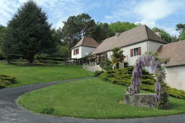 住宿加早餐  Le Jardin Des Paons