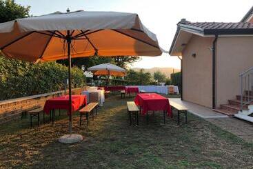 تختخواب و صبحانه Villa Amalia