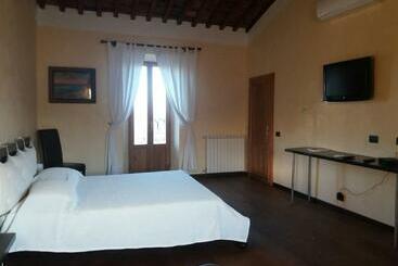 هتل Farm House Il Fondaco