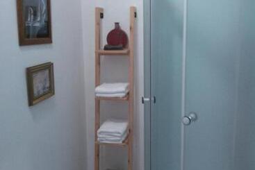 تختخواب و صبحانه Maison Lapeyriere
