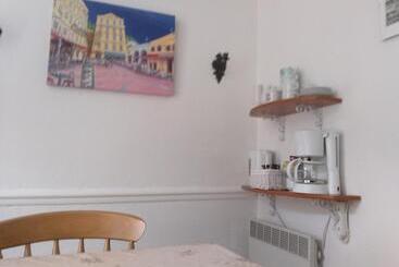 تختخواب و صبحانه Maison Lapeyriere