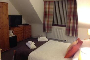 پانسیون Abbey Guest House