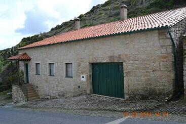 تختخواب و صبحانه Casa Da Maria