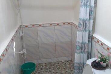هاستل Adrianas Place Backpackers Panglao