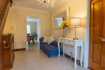 Dorney S B&b