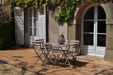 پانسیون Au Rez De Jardin