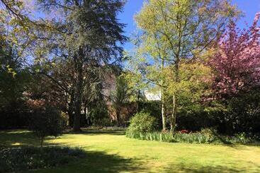 پانسیون Au Rez De Jardin