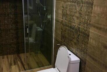 پانسیون The Loft Resort Kabin Buri