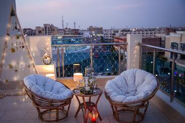 Redcon Suites