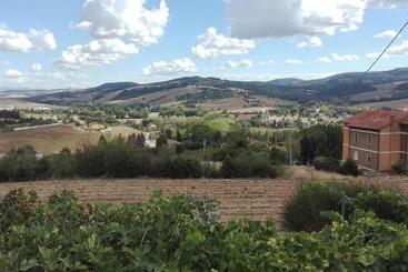 هتل Agriturismo Cerquaglia