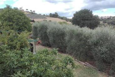 هتل Agriturismo Cerquaglia
