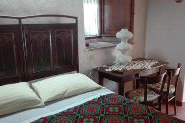 هتل Agriturismo Cerquaglia