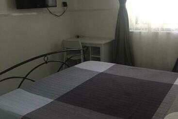 پانسیون Aeroporto Bellini Rooms