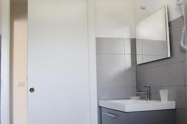 پانسیون Aeroporto Bellini Rooms