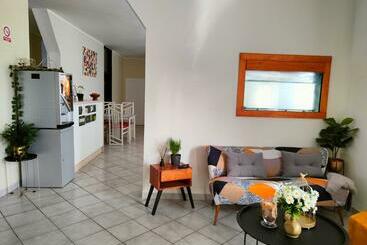 پانسیون Apartments & Rooms Saša