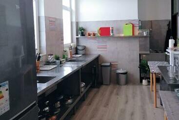 پانسیون Apartments & Rooms Saša