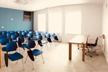 膳宿费 Bnbiz   Coworking