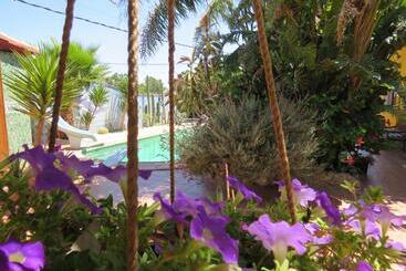 تختخواب و صبحانه Higos Chumbos, Casa Rural Compartido