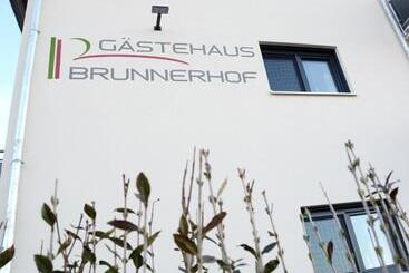 Gästehaus Brunnerhof   Eitting