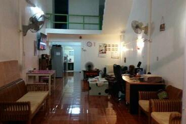 پانسیون Happy Home Guest House