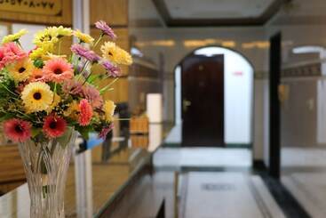 Al Alya Hotel Rooms And Suites