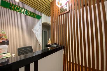 Auris Boutique Hotel Apartments, Al Barsha   At The Mall
