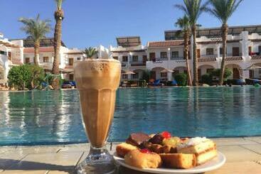 Dive Inn Resort
