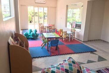 Dive Inn Resort