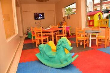 Dive Inn Resort