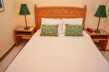 Dive Inn Resort
