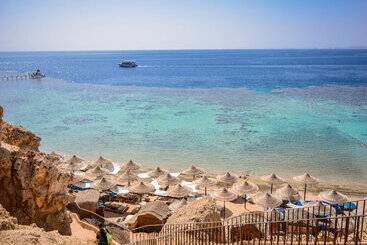 Dive Inn Resort