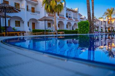 Dive Inn Resort