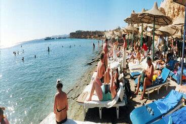 Dive Inn Resort