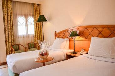 Dive Inn Resort