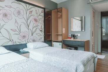 Hi Hotel Dot