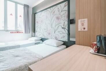 Hi Hotel Dot